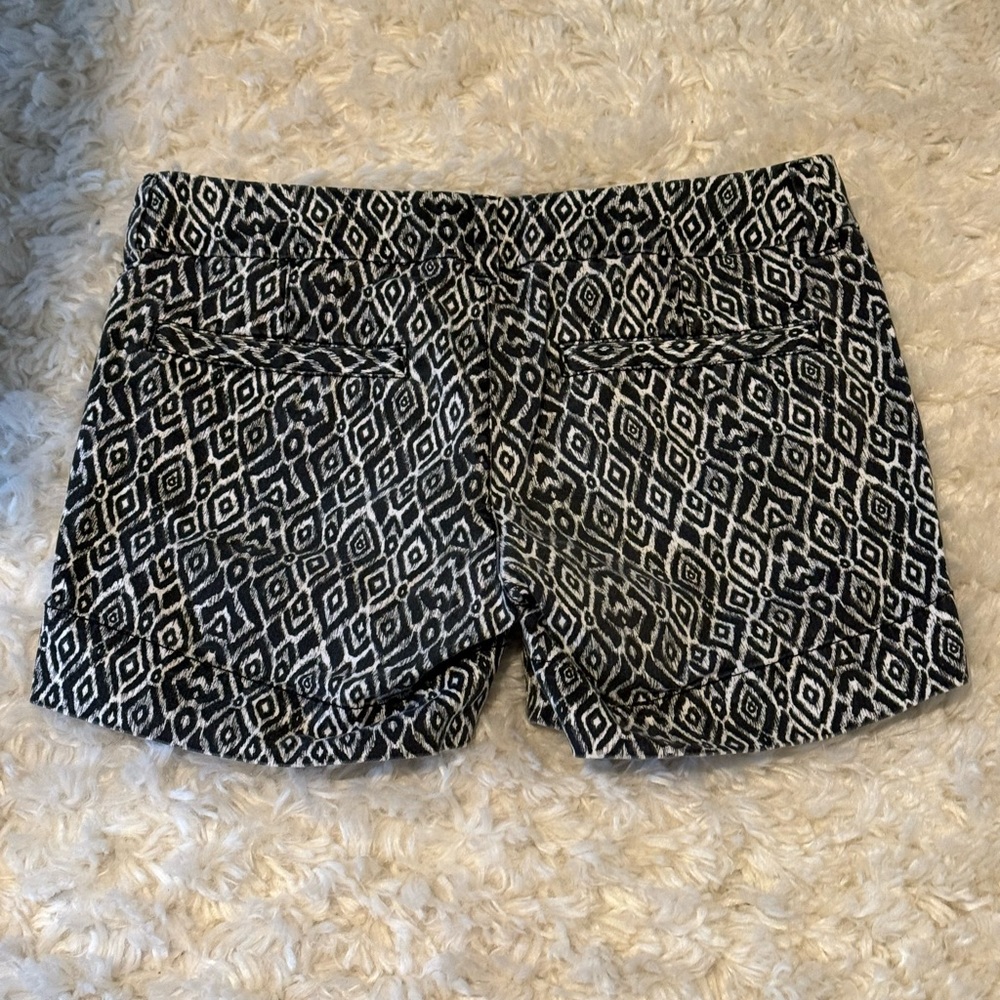 American Eagle Midi Stretch Shorts - Picture 2 of 4